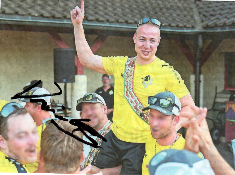 Foto von der Siegfeier des STV Zihlschlacht